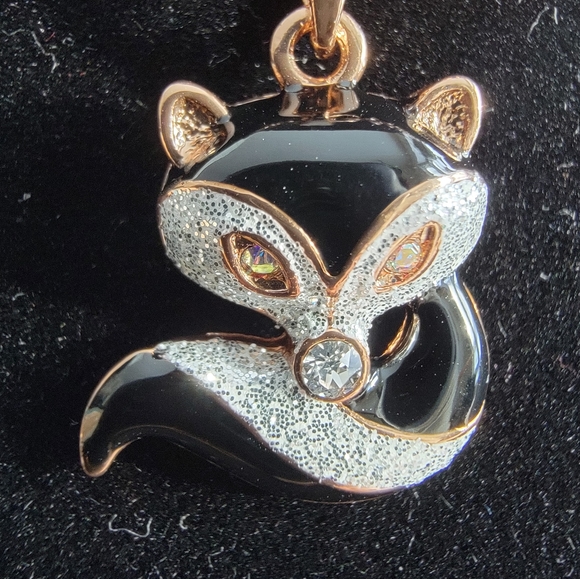 Fifth Avenue necklace - Picture 2 of 4